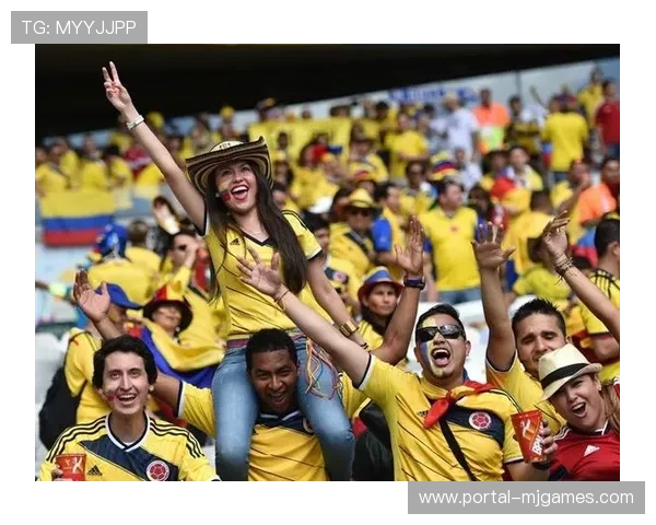 汕头赛场球迷助威声势浩大,主场氛围成东道主优势 汕头赛场球迷助威声势浩大,主场氛围成东道主优势