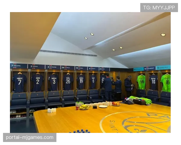 历史回顾：十年前的今天，伊布在巴黎王子公园上演大四喜